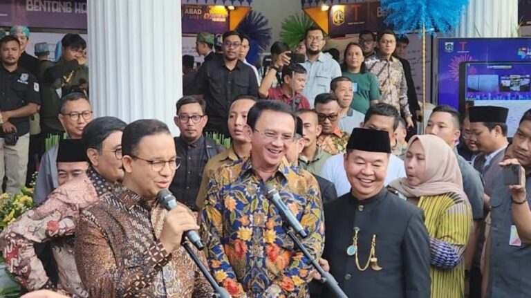 Bertemu Anies, Ahok Siapkan Kejutan Bulan Depan