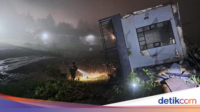 Ngeri! Vila di Batu Jatim Ambruk Tiba-tiba