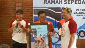 Pramono Anung Siap Atasi Persoalan Jalur Sepeda