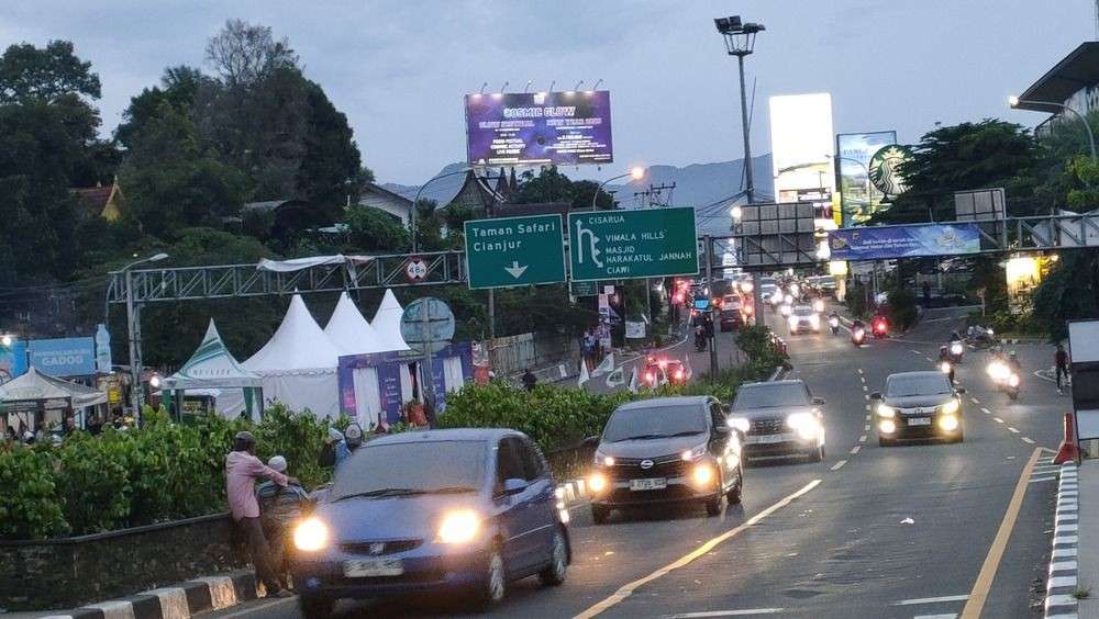 Post-School Holiday Traffic on Puncak Route